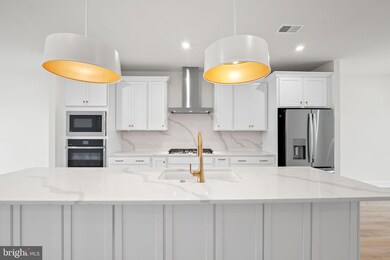 42108 Picasso Square, Brambleton, VA 20148 - photo 3