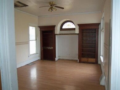 1110 Tremont Ave, Davenport, IA 52803 - photo 7