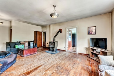 123 Sexton Ln, Clinton, TN 37716 - photo 6