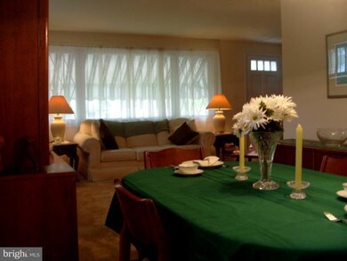 2022 Rollingwood Rd, Catonsville, MD 21228 - photo 3