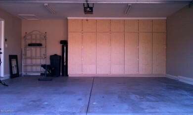 Attached 2 car garage w/ built-ins