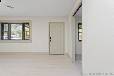 7 N Ora St, Pryor, OK 74361 - photo 5