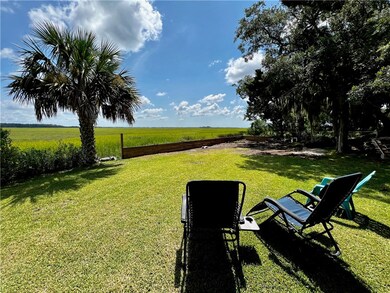 Sweeping Views of the marsh and Brunswick