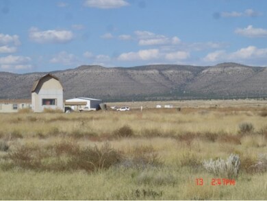 3810 W Chianti Ln, Paulden, AZ 86334 - photo 2
