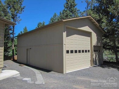 61253 King Zedekiah Ave, Bend, OR 97702 - photo 2