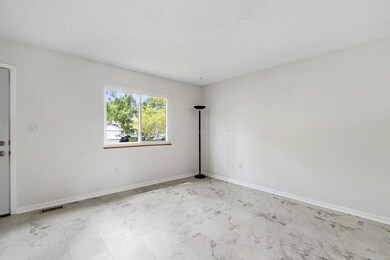 2064 Flanders Court-7.jpg-SMALL