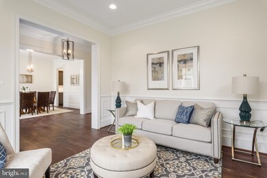 913 Ninovan Rd SE, Vienna, VA 22180 - photo 7