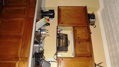 1143 Dalton Ave, Pittsfield, MA 01201 - photo 4