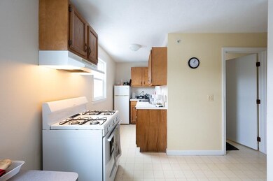 194 School St, Quincy, MA 02169 - photo 5