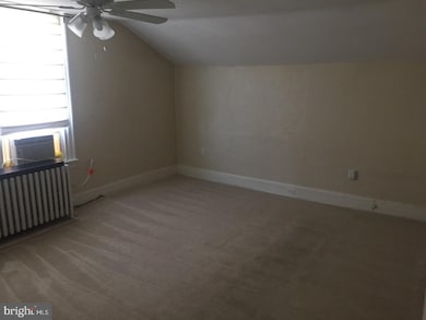 180 Ashland Ave unit 2, Bala Cynwyd, PA 19004 - photo 5