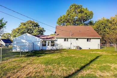 1820 W 3rd St, Perry, IA 50220 - photo 2