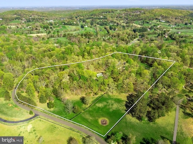 5519 Valley Green Dr, Broad Run, VA 20137 - photo 2