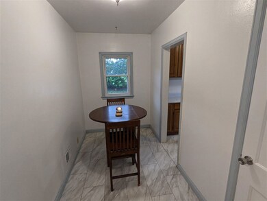 919 E Mitchell Ave, Waterloo, IA 50702 - photo 3