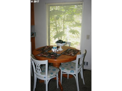 94320 Leith Rd, Gold Beach, OR 97444 - photo 6