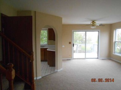 1813 Cambridge Dr, Carpentersville, IL 60110 - photo 3