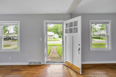 06_145N30thStWindowStillRealEstatePhotog