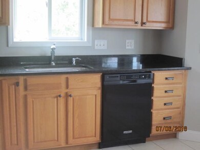 2 Edward St, Leicester, MA 01524 - photo 4