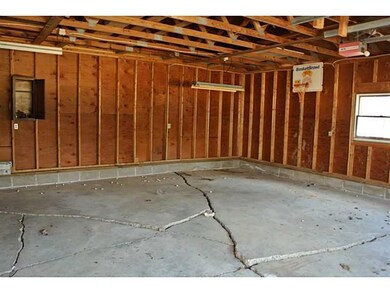Garage.