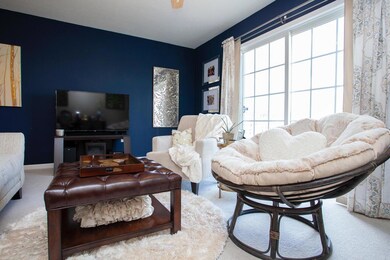 5280 ROYAL ARCH_009