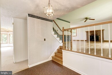 8010 Hillcrest Dr, Manassas, VA 20111 - photo 6