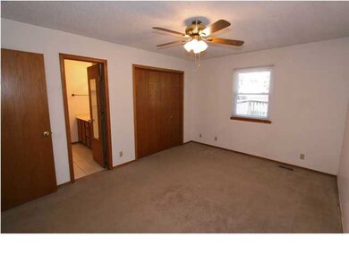 MASTER BEDROOM (NEW CARPET INSTALLED THIS WEEK)