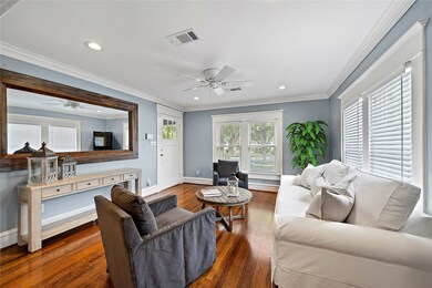 1540 Columbia St, Houston, TX 77008 - photo 3