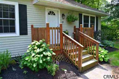 19 Oriole Ct, Saratoga Springs, NY 12866 - photo 3
