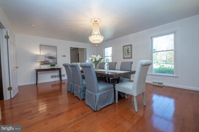 311 Sandcastle Ln, Bryn Mawr, PA 19010 - photo 3