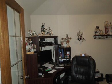 Studio/Study/Office.