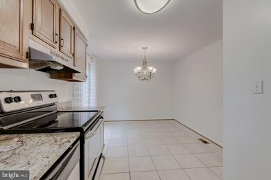 8948 Waites Way, Lorton, VA 22079 - photo 6