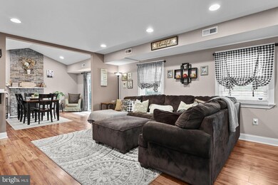 67 Aster Ln, Levittown, PA 19055 - photo 7