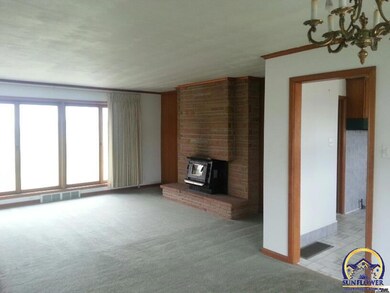 1615 SW 72nd Place, Topeka, KS 66619 - photo 4