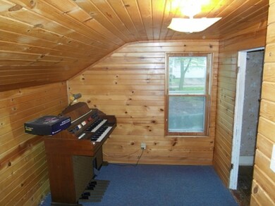 1621 Washington St, Cedar Falls, IA 50613 - photo 6