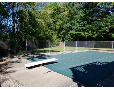 40 Brookfield Cir, Framingham, MA 01701 - photo 4