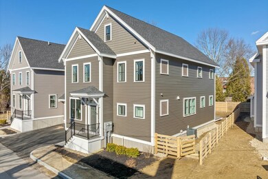 85 Brewster St unit 2, Portsmouth, NH 03801 - photo 2