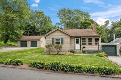 11 Cardinal Rd, Danvers, MA 01923 - photo 2