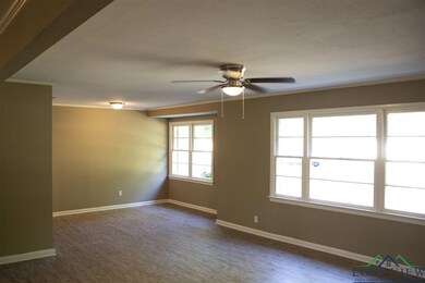 3107 Boettcher Dr, Kilgore, TX 75662 - photo 4