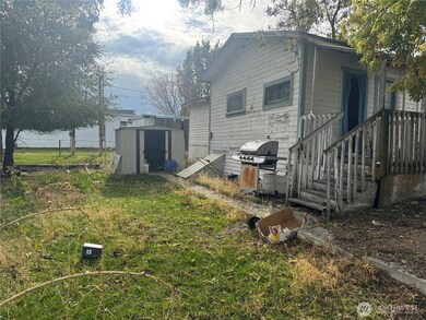 916 Division St, Grand Coulee, WA 99133 - photo 7