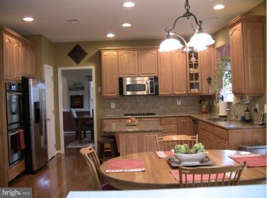 43088 Valiant Dr, Chantilly, VA 20152 - photo 5