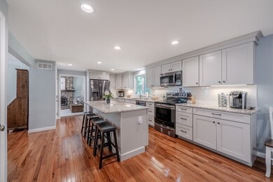 137 Stonegate Ln, Hanover, MA 02339 - photo 6