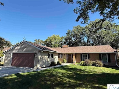 400 Monument St, New Ulm, MN 56073 - photo 2