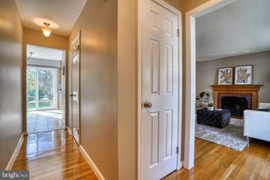 3410 Saint Theresa Ct, Olney, MD 20832 - photo 4