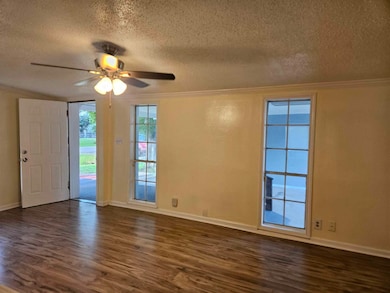 7910 Carrie Ln unit C175D, Pearland, TX 77584 - photo 2