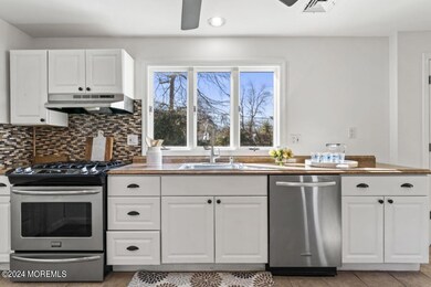 610 Wildwood Rd, West Allenhurst, NJ 07711 - photo 5