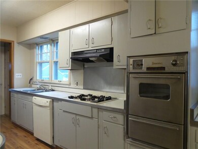 875 Walnut St, Franklin, IN 46131 - photo 3