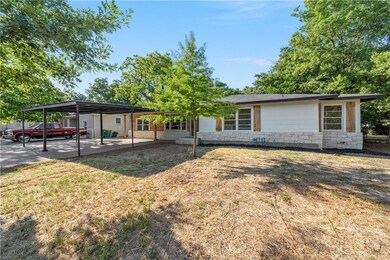 133 Meadowbrook St, Robinson, TX 76706 - photo 2