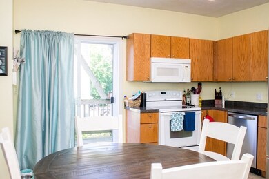 48 D St unit 48, Whitinsville, MA 01588 - photo 6