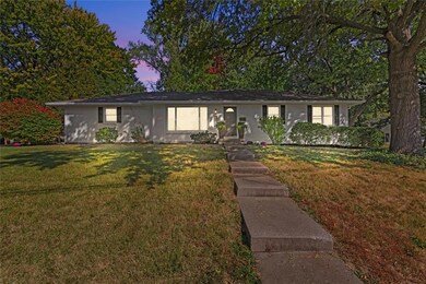 6833 Stearns St, Shawnee, KS 66203 - photo 3