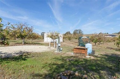 Water well and storage tank