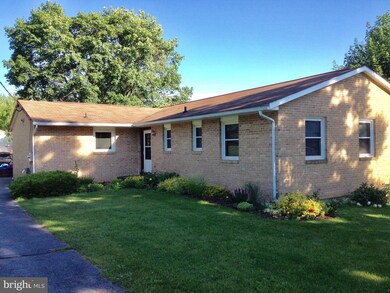 968 Coldspring Rd, Fayetteville, PA 17222 - photo 2